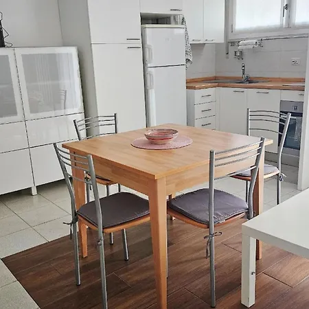 Sunny Comfort - Via Edmondo De Amicis, 2 *