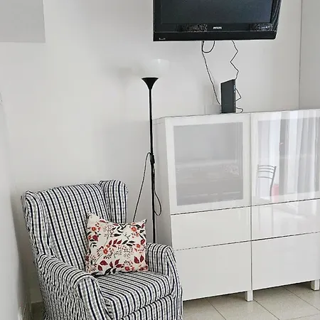 Sunny Comfort - Via Edmondo De Amicis, 2